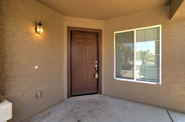 41375 W Cahill Dr Maricopa, AZ 85138 photo 4