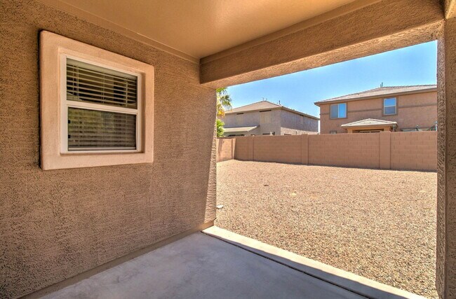 41375 W Cahill Dr Maricopa, AZ 85138 photo 5