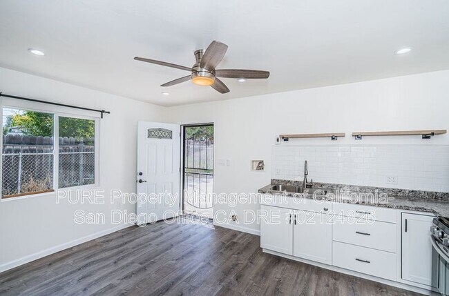 43 E J St Chula Vista, CA 91910 photo 4