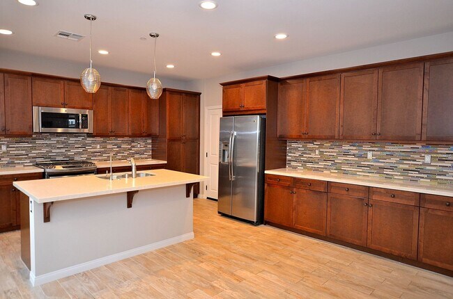 1005 Sea Glass Wy San Diego, CA 92154 photo 2