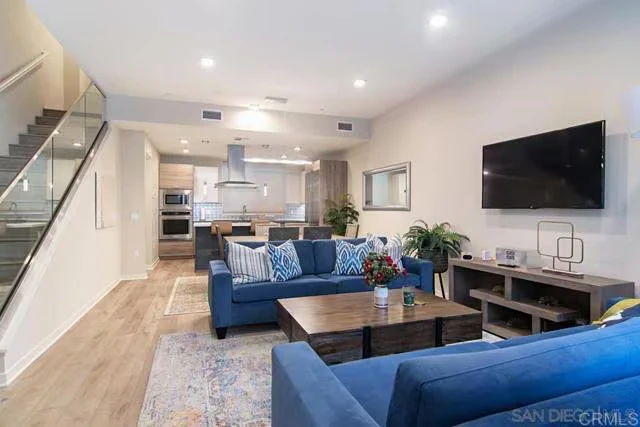 3642 7th Ave San Diego, CA 92103 photo 3