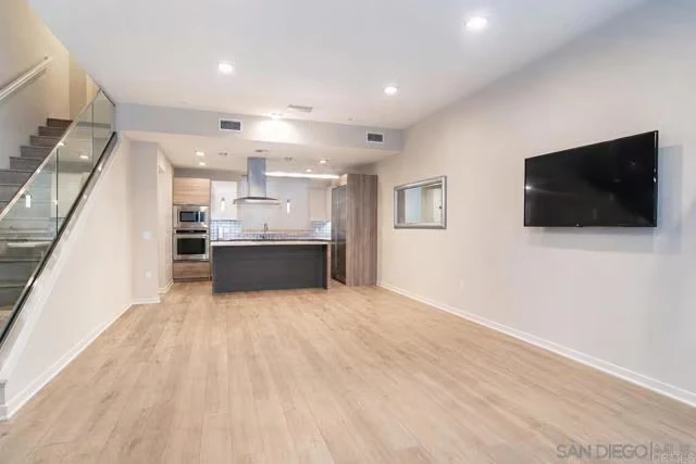 3642 7th Ave San Diego, CA 92103 photo 2