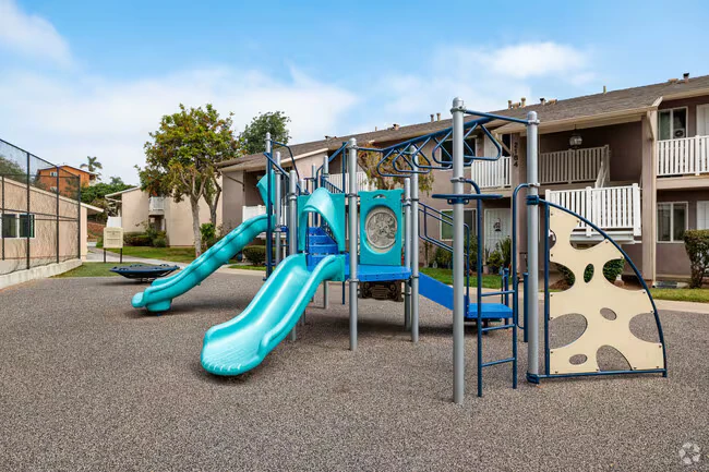 Crandall Apartments photo 4