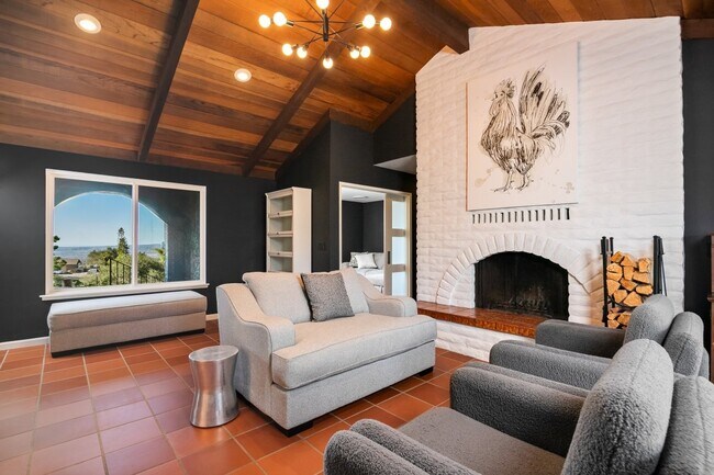 2073 Elevado Rd Vista, CA 92084 photo 4
