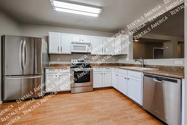 9404 W Terri Lee Dr Phoenix, AZ 85037 photo 4