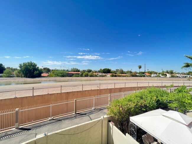 7303 N 14th St Phoenix, AZ 85020 photo 5
