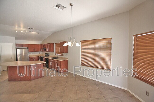 15710 N 34th St Phoenix, AZ 85032 photo 5