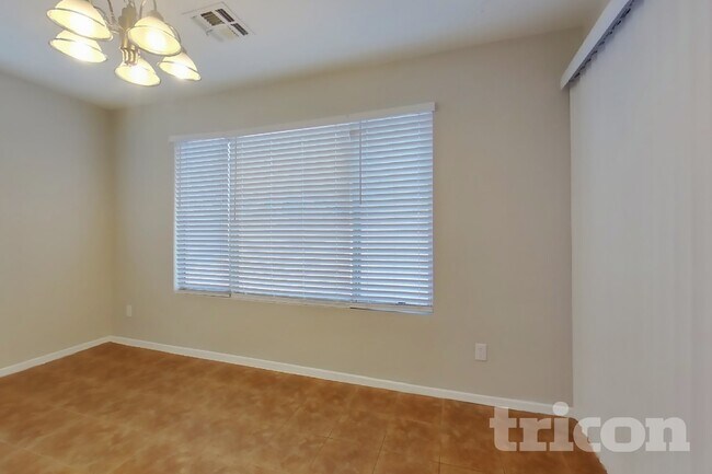 17220 N Wavyleaf Ave Surprise, AZ 85374 photo 5