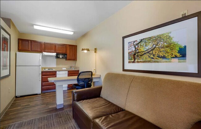 Emerald Suites at Chandler photo 3