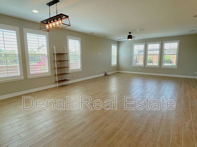 13648 N 144th Dr Surprise, AZ 85379 photo 3