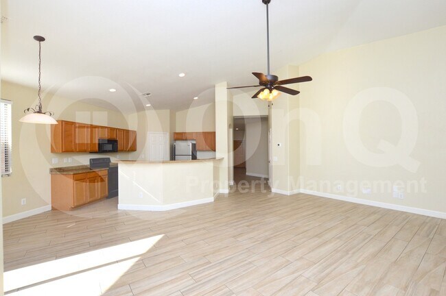 2973 E Indian Wells Pl Chandler, AZ 85249 photo 2