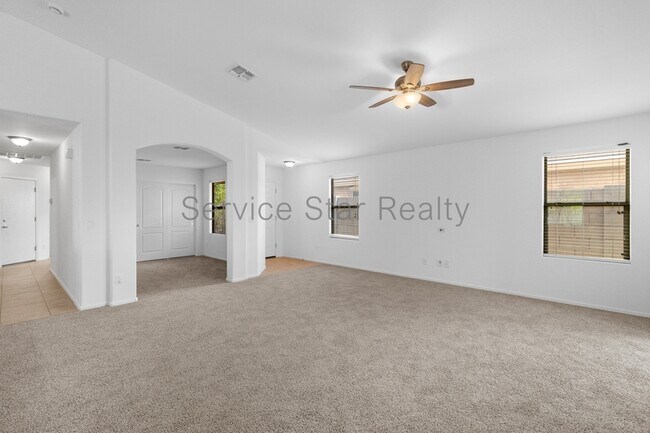19557 W Morning Glory St Buckeye, AZ 85326 photo 4