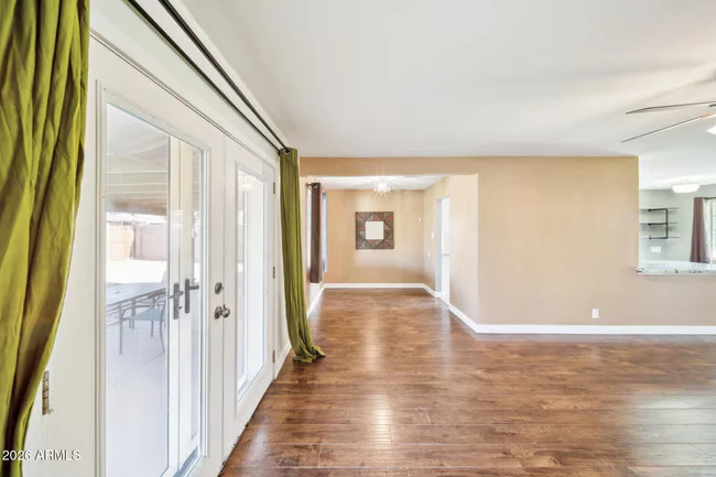 2320 W Whitton Ave Phoenix, AZ 85015 photo 4