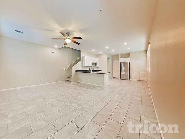 12582 W Mazatzal Dr Peoria, AZ 85383 photo 5
