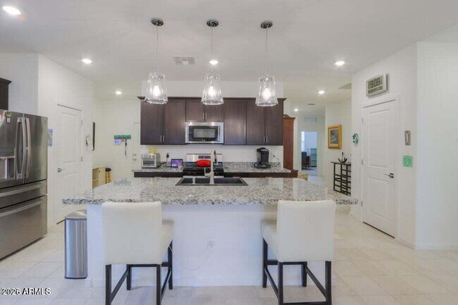 41575 W Saguaro Dr Maricopa, AZ 85138 photo 3
