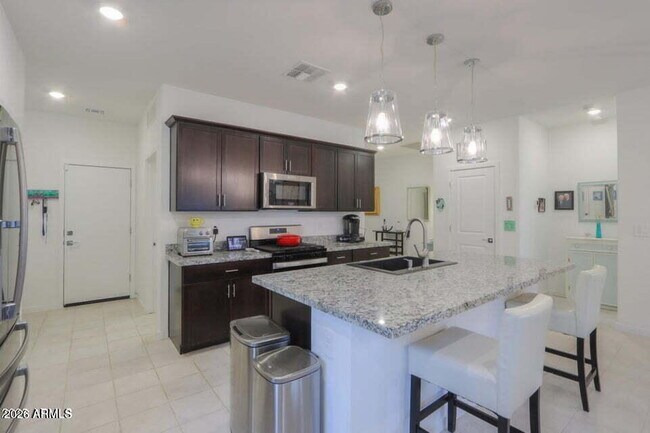 41575 W Saguaro Dr Maricopa, AZ 85138 photo 4
