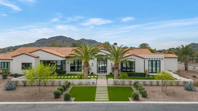 5353 E Sanna St Paradise Valley, AZ 85253 photo 2