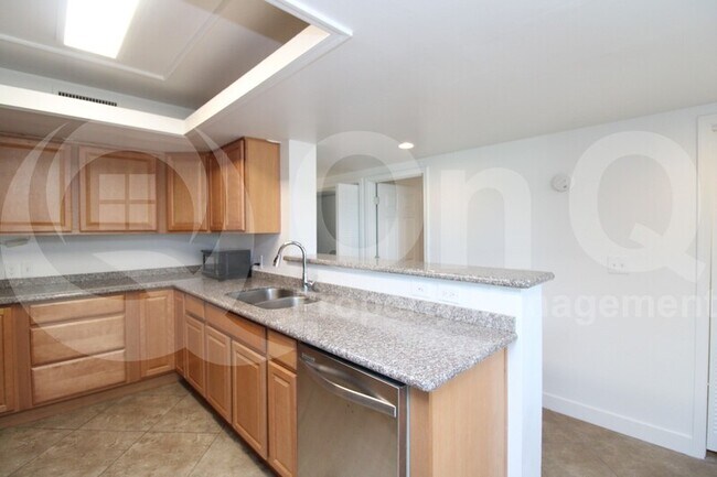 3027 S Clementine Dr Tempe, AZ 85282 photo 5