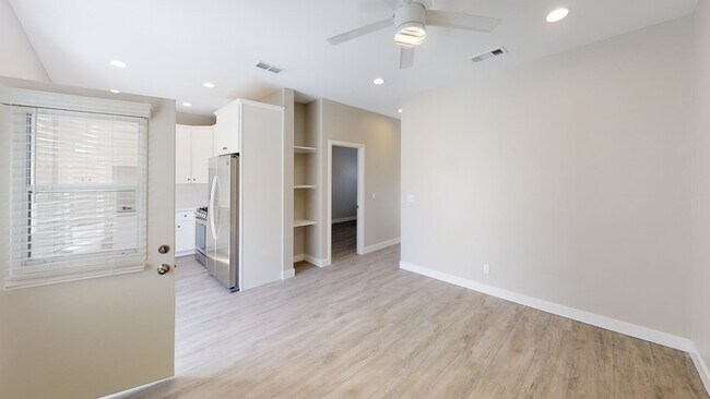 4857 Catoctin Dr San Diego, CA 92115 photo 4