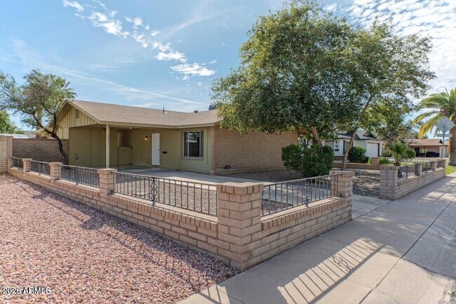 1611 E El Parque Dr Tempe, AZ 85282