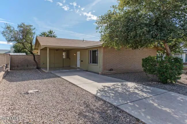 1611 E El Parque Dr Tempe, AZ 85282 photo 2