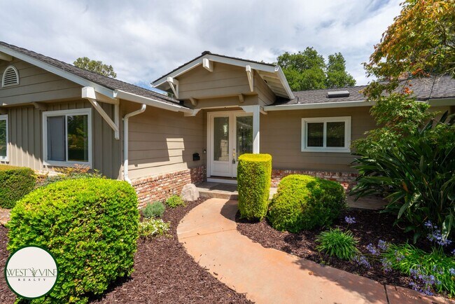 1492 Walbrook Dr San Jose, CA 95129 photo 4