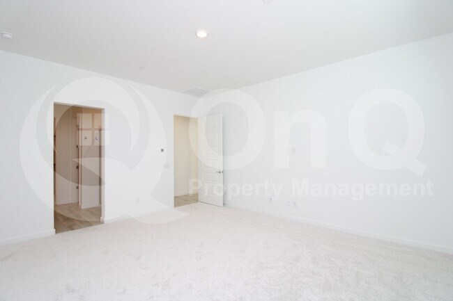 3863 E Bartlett Way Chandler, AZ 85249 photo 4