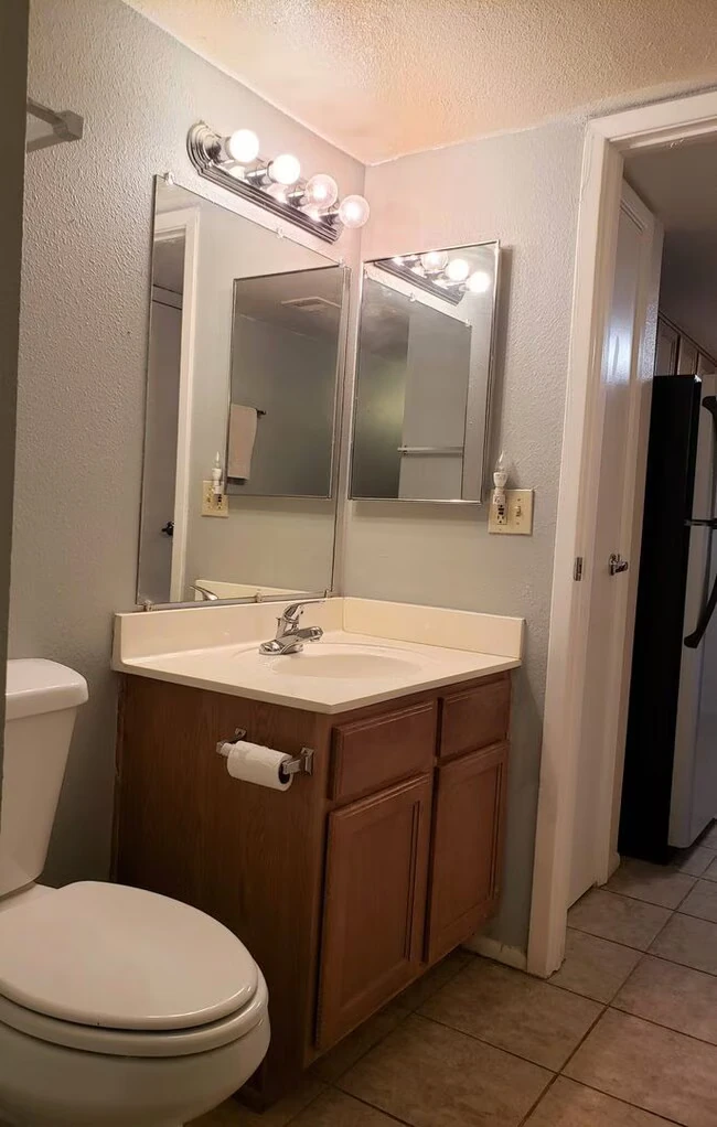 3511 E Baseline Rd Phoenix, AZ 85042 photo 4