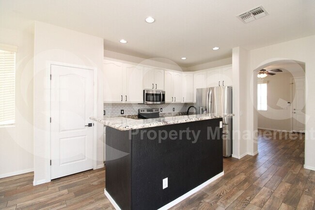 3641 E Moreno St Gilbert, AZ 85297 photo 5