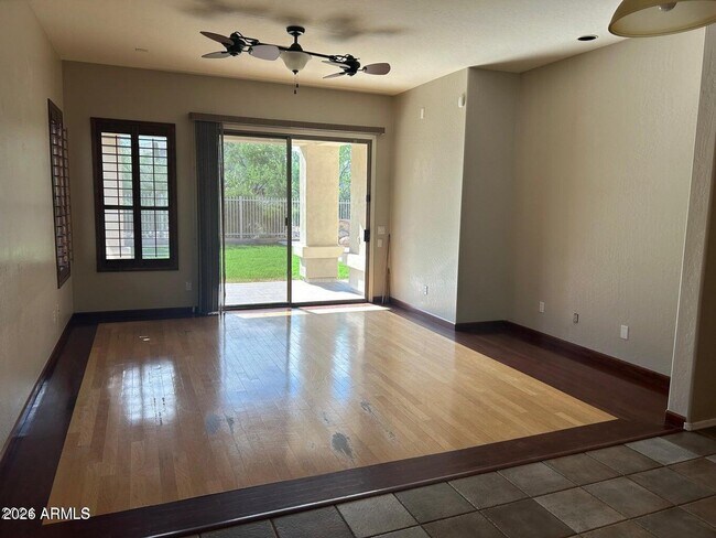 22038 N 51st St Phoenix, AZ 85054 photo 5