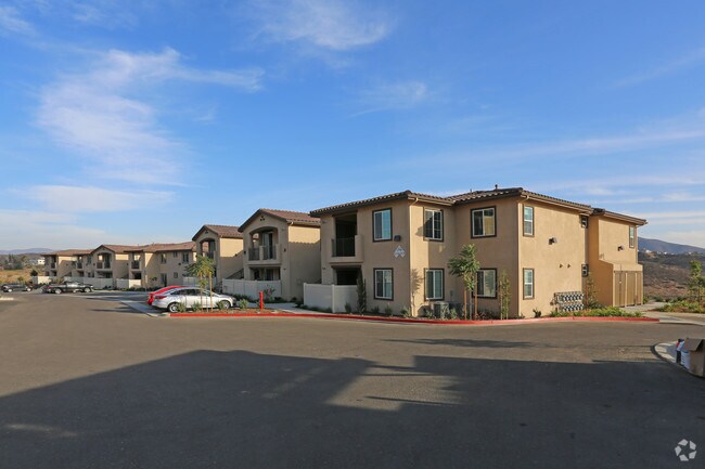 Lakeview 88 photo 2