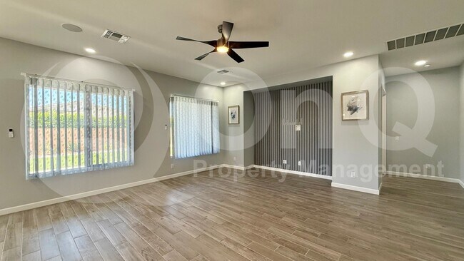 22888 E Nightingale Rd Queen Creek, AZ 85142 photo 4