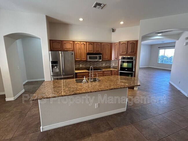 26706 N 24th Dr Phoenix, AZ 85085 photo 5