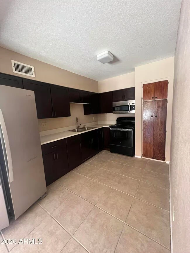 440 N Lesueur Mesa, AZ 85203 photo 2