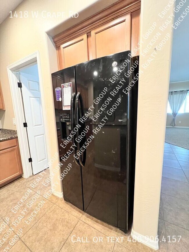 1418 W Crape Rd San Tan Valley, AZ 85140 photo 4