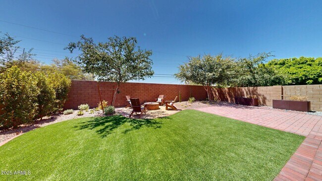 209 E Beatryce St Tempe, AZ 85288 photo 4