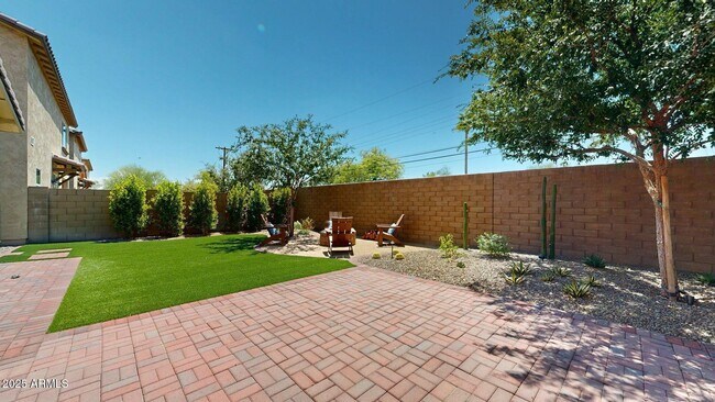 209 E Beatryce St Tempe, AZ 85288 photo 2