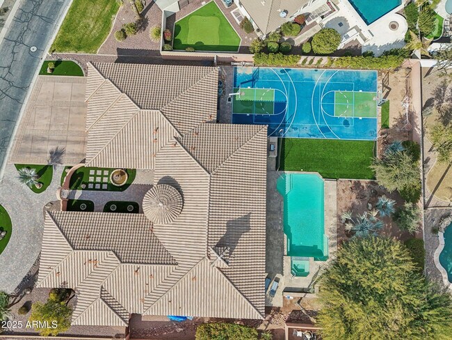 351 N Cloverfield Cir Litchfield Park, AZ 85340 photo 3