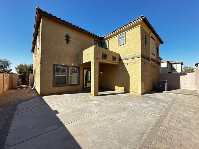 805 N 111th Ln Avondale, AZ 85323 photo 4