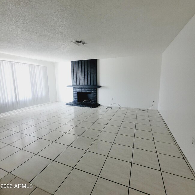 4424 N 53rd Ln Phoenix, AZ 85031 photo 3