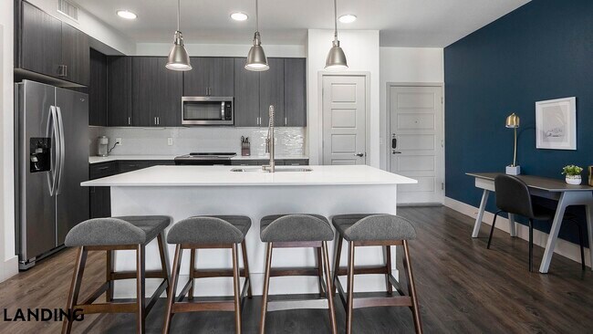 2323 E Highland Ave Phoenix, AZ 85016 photo 4