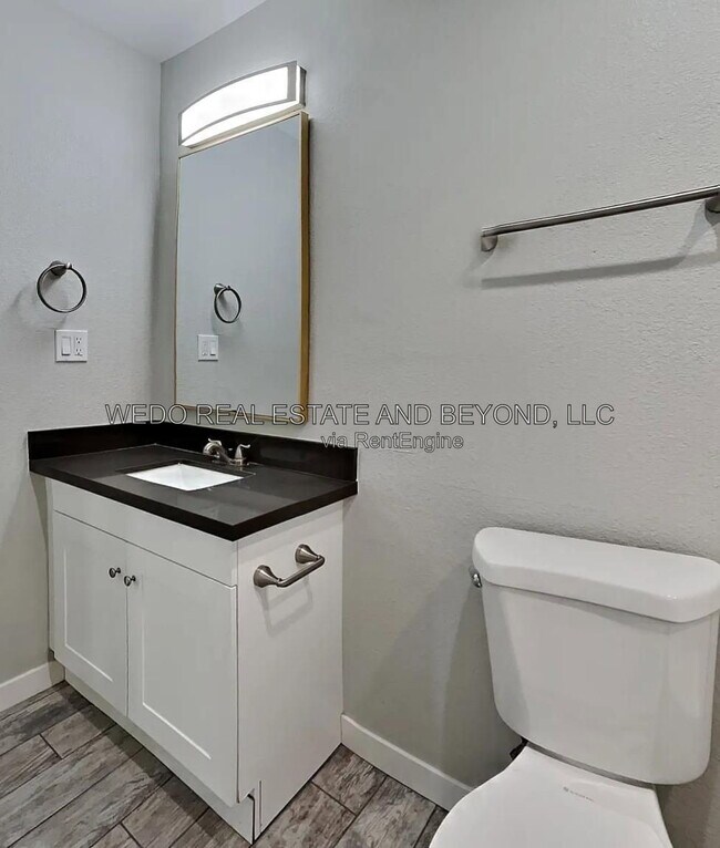 1302 E Vista Ave Phoenix, AZ 85020 photo 2