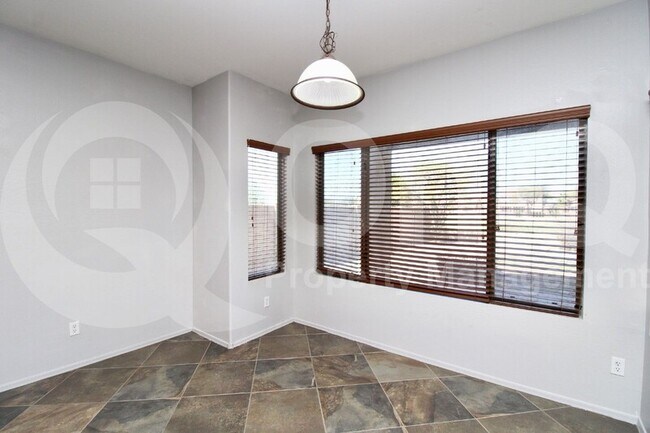 5018 W St Kateri Dr Phoenix, AZ 85339 photo 3