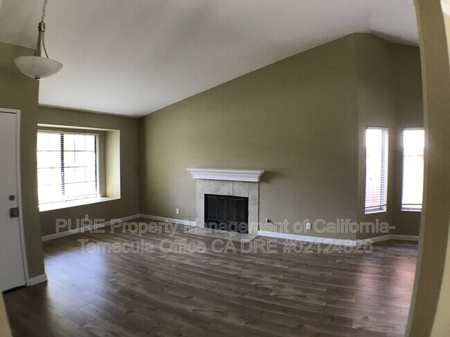31142 Saho Ct Temecula, CA 92592 photo 3