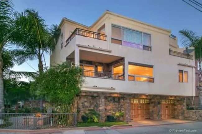 832 Ormond Ct San Diego, CA 92109