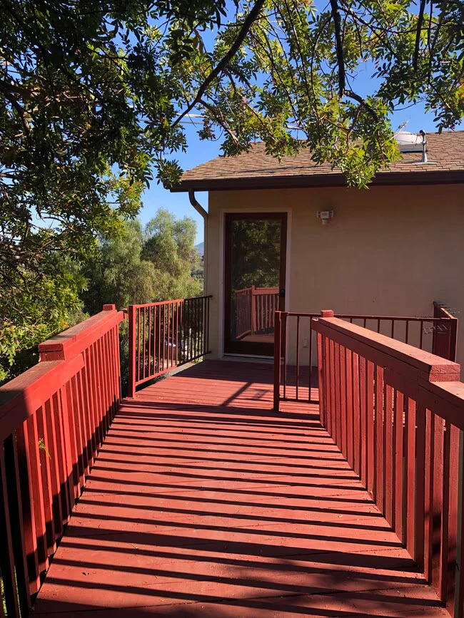 572 Plumosa Ave Vista, CA 92081 photo 2