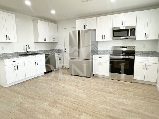 733 S 96th Pl Mesa, AZ 85208 photo 5
