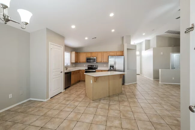 24616 N 65th Ave Glendale, AZ 85310 photo 5