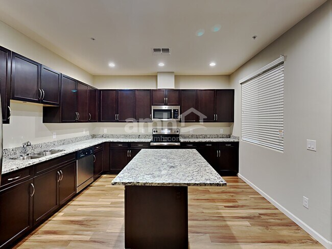 20695 W Point Ridge Rd Buckeye, AZ 85396 photo 3