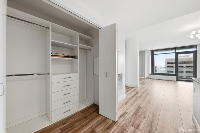 1 Hawthorne St San Francisco, CA 94105 photo 5